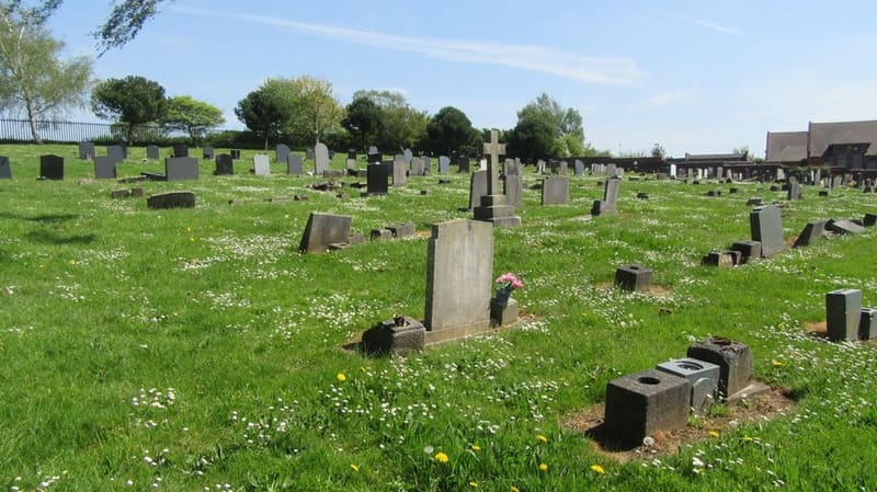 Pleasley Hill Cemetery — photo 1