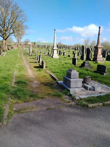 Dearnley Cemetery — photo 2