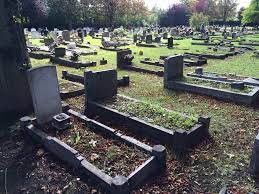 Bedfont Cemetery — photo 4