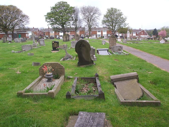 Thurnscoe Cemetery — photo 1
