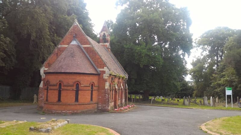 St Mary Cray Cemetery — photo 3