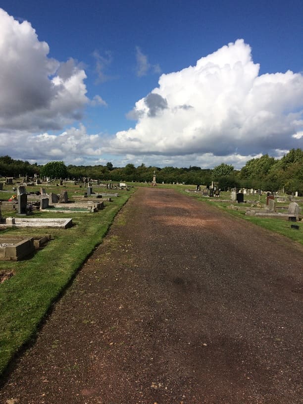 Warmsworth Cemetery — photo 4