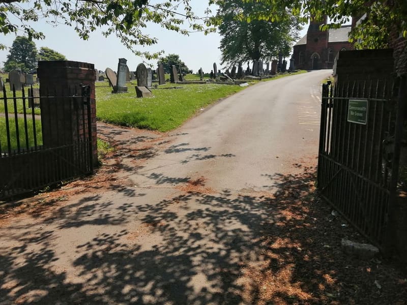 Conisbrough Cemetery — photo 2