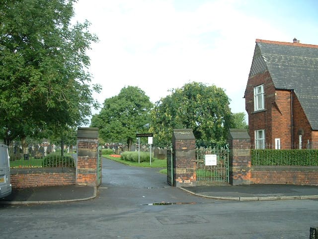 Swinton Cemetery — photo 1
