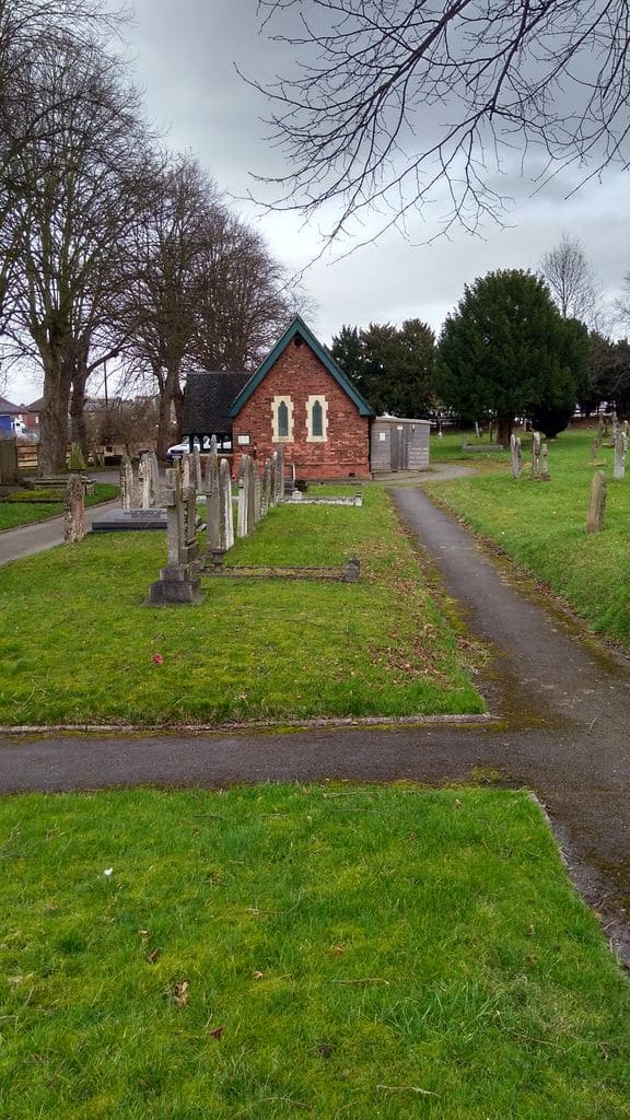 Ollerton Cemetery — photo 4