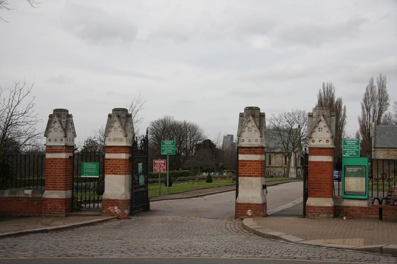 Wandsworth Cemetery — photo 4