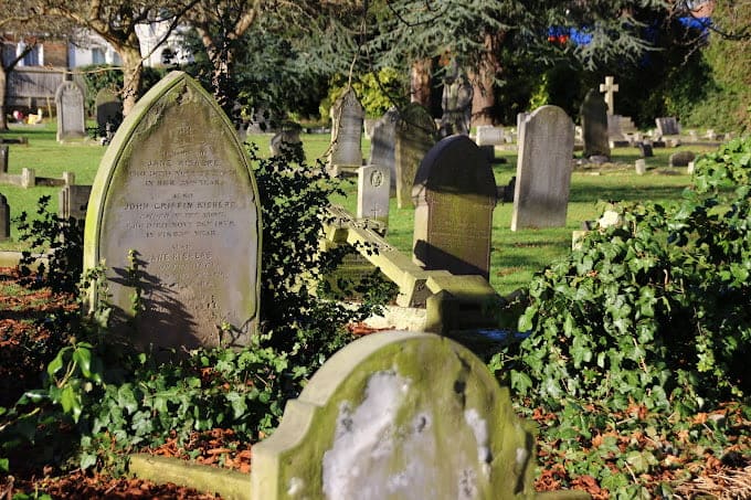 Old Mortlake Burial Ground — photo 4