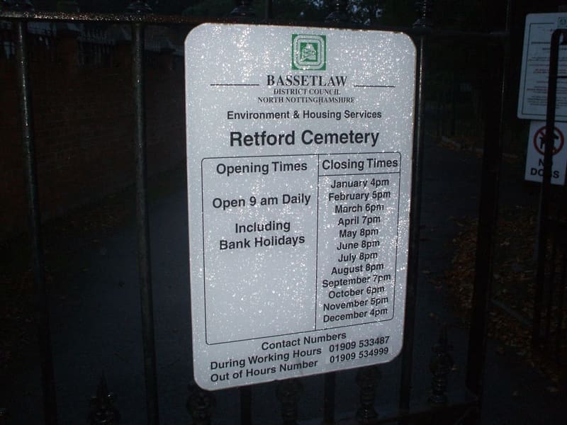 Retford Cemetery — photo 1
