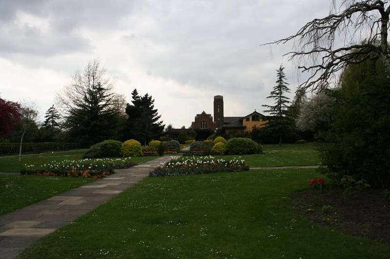 Mitcham Road Cemetery — photo 3