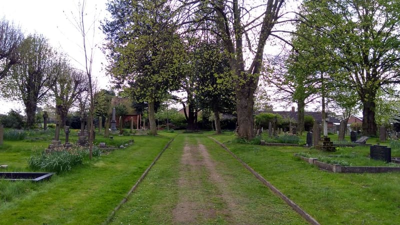 Farndon Cemetery — photo 2