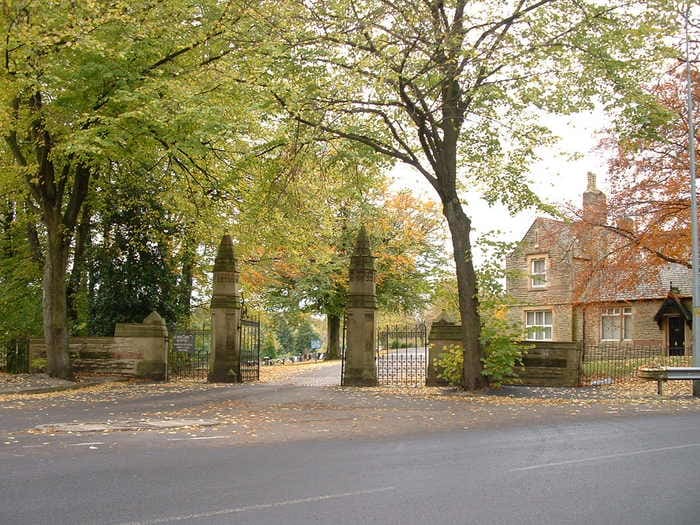 Heaton Cemetery — photo 1