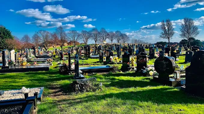 Carlton Cemetery — photo 3