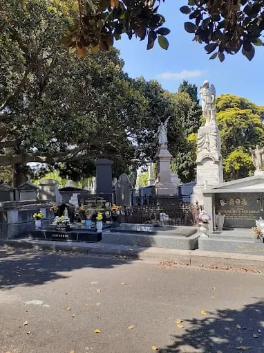 Carlton Cemetery — photo 2