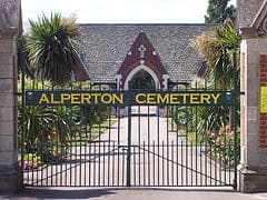 Alperton Cemetery — photo 2