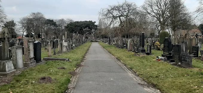 Peel Green Crematorium — photo 2