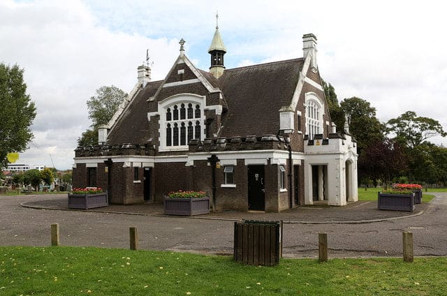 Greenford Park Cemetery — photo 4