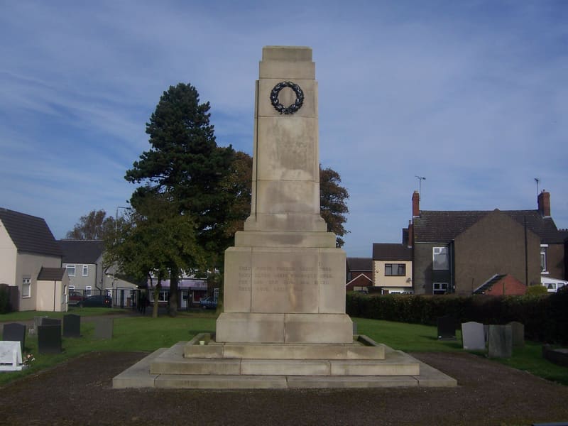 Huthwaite Cemetery — photo 1