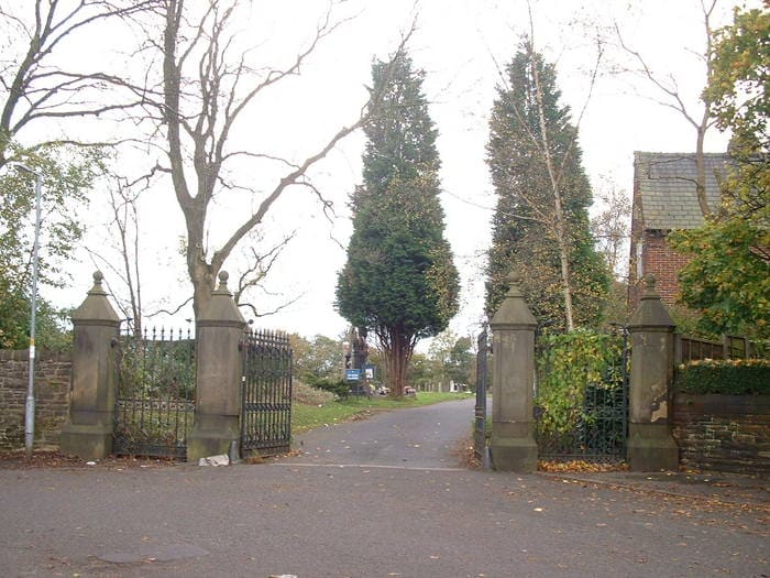 Astley Bridge Cemetery — photo 1