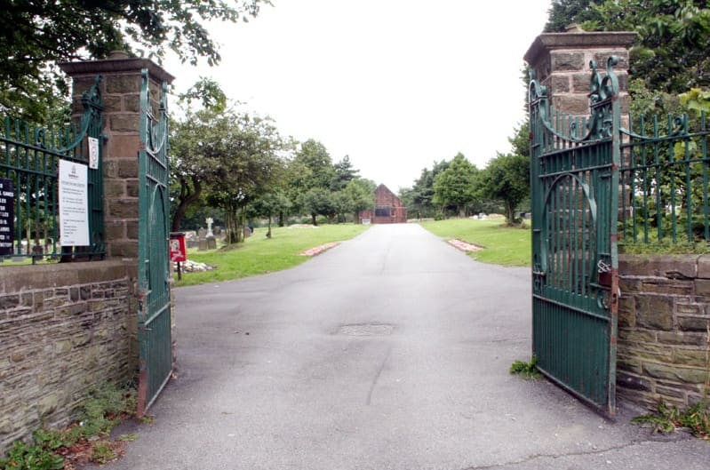 Hoyland Cemetery — photo 1