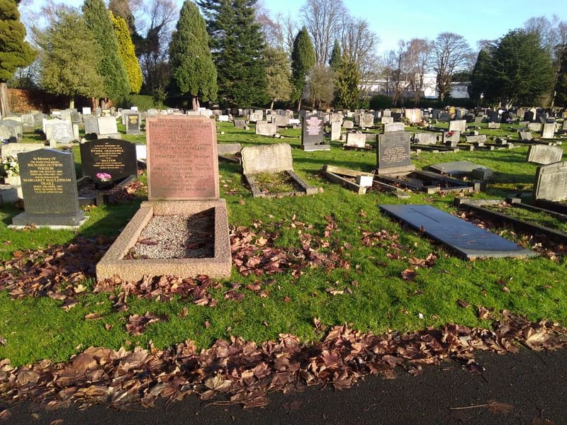 Retford Cemetery — photo 3