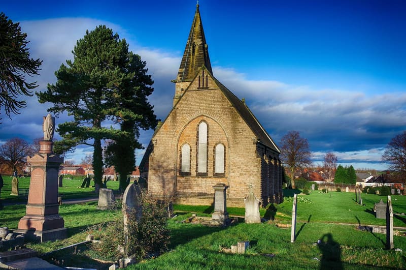 Hucknall Cemetery — photo 1