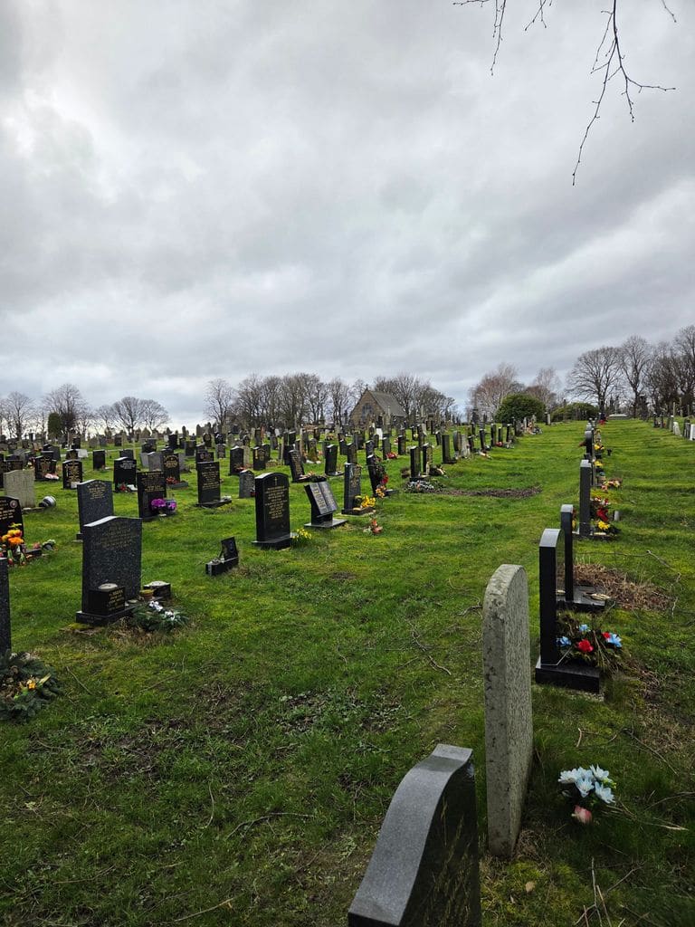 Glossop Cemetery — photo 4