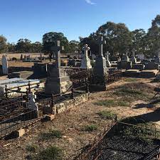 Harrow Cemetery — photo 3