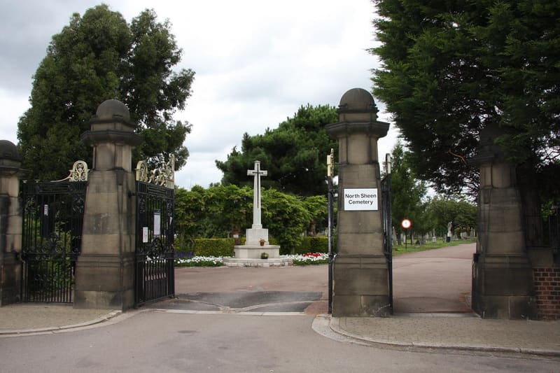 North Sheen Cemetery — photo 4