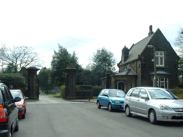 Tonge Cemetery — photo 1