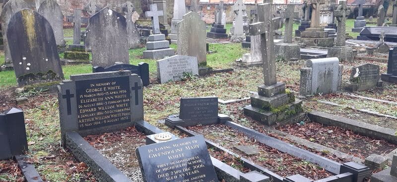 Newark Cemetery — photo 1