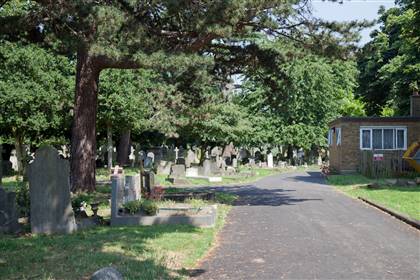 Hanwell Cemetery — photo 4