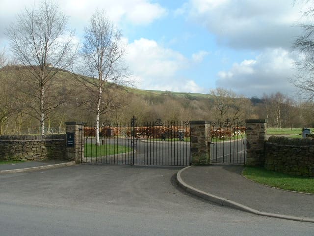 Thornsett Cemetery — photo 1