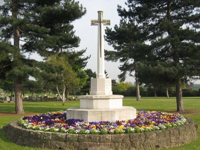 Woolwich Cemetery — photo 2