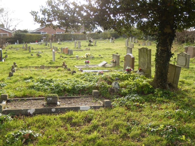 Carlton Cemetery (New/Old) – Bassetlaw — photo 2