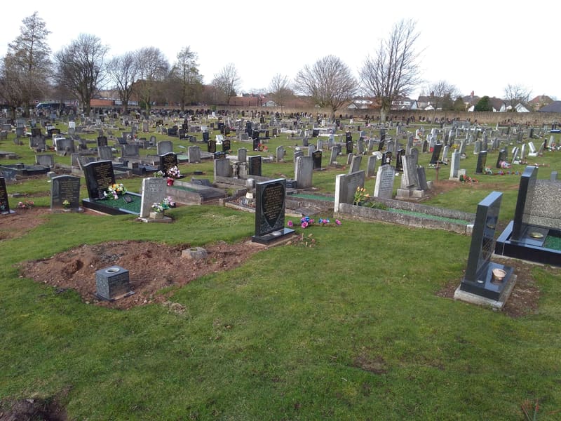 Kingsway New Cemetery — photo 1