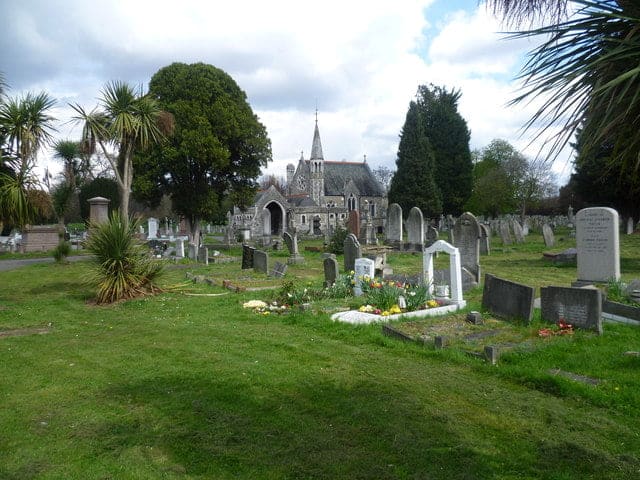 Streatham Cemetery — photo 1