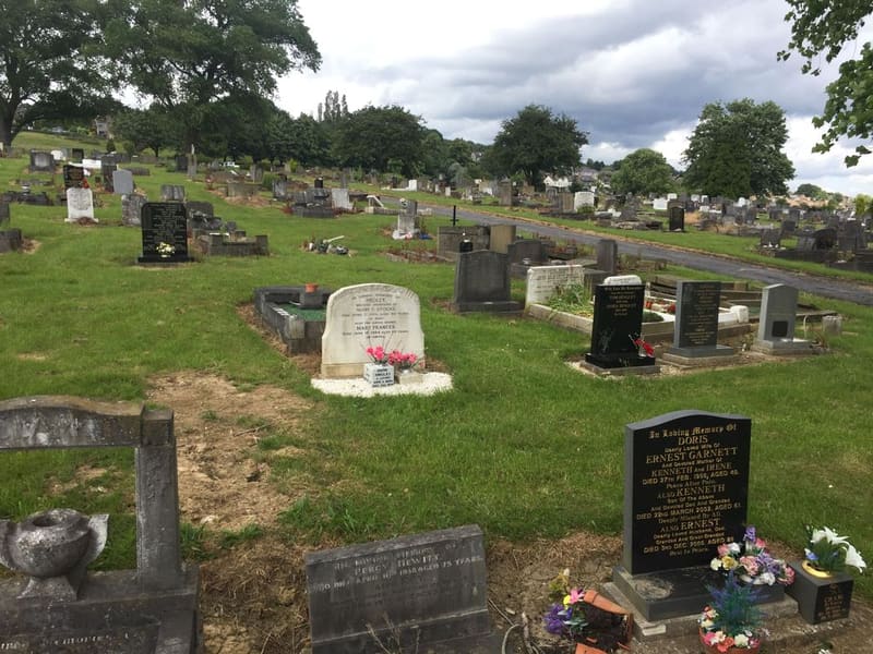 Wisewood Cemetery — photo 2