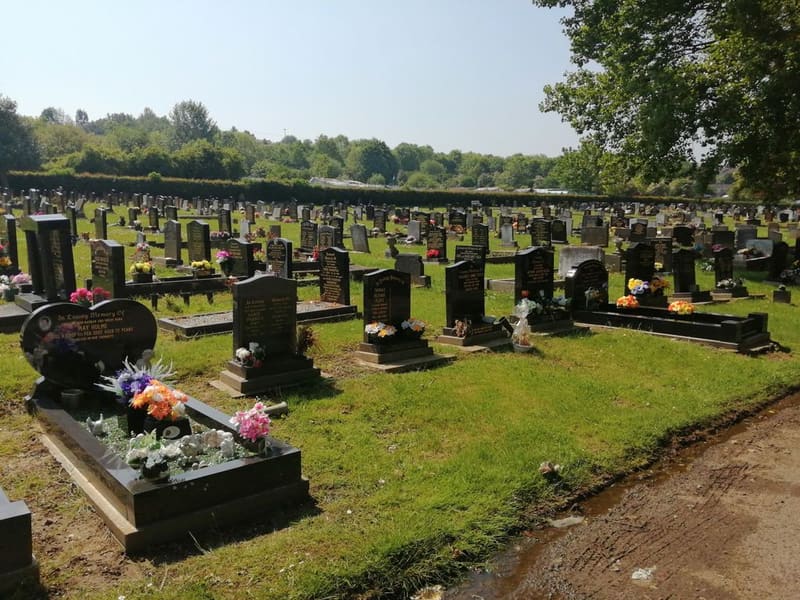 Denaby Cemetery — photo 3