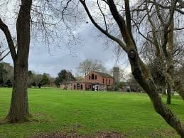 Randalls Park Crematorium — photo 3