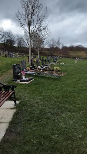 Dearnley Cemetery — photo 1