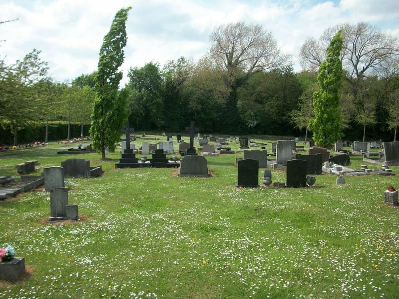 Askern Cemetery — photo 1