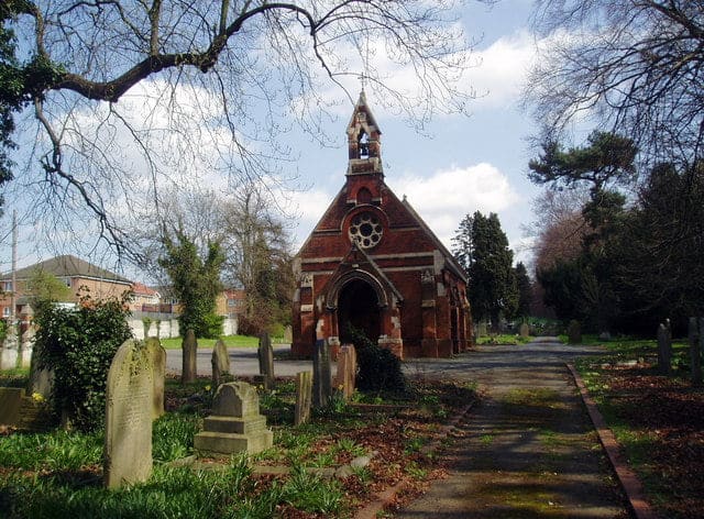 St Mary Cray Cemetery — photo 1